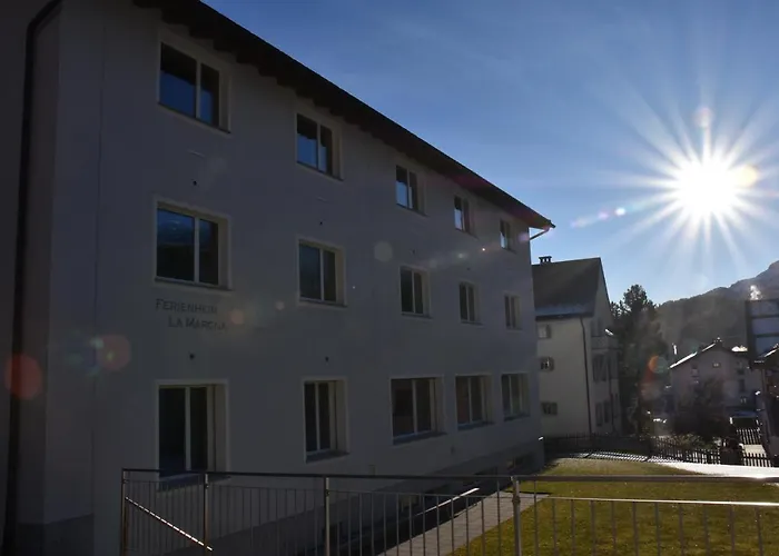 Auberge de jeunesse Ferienhaus La Margna